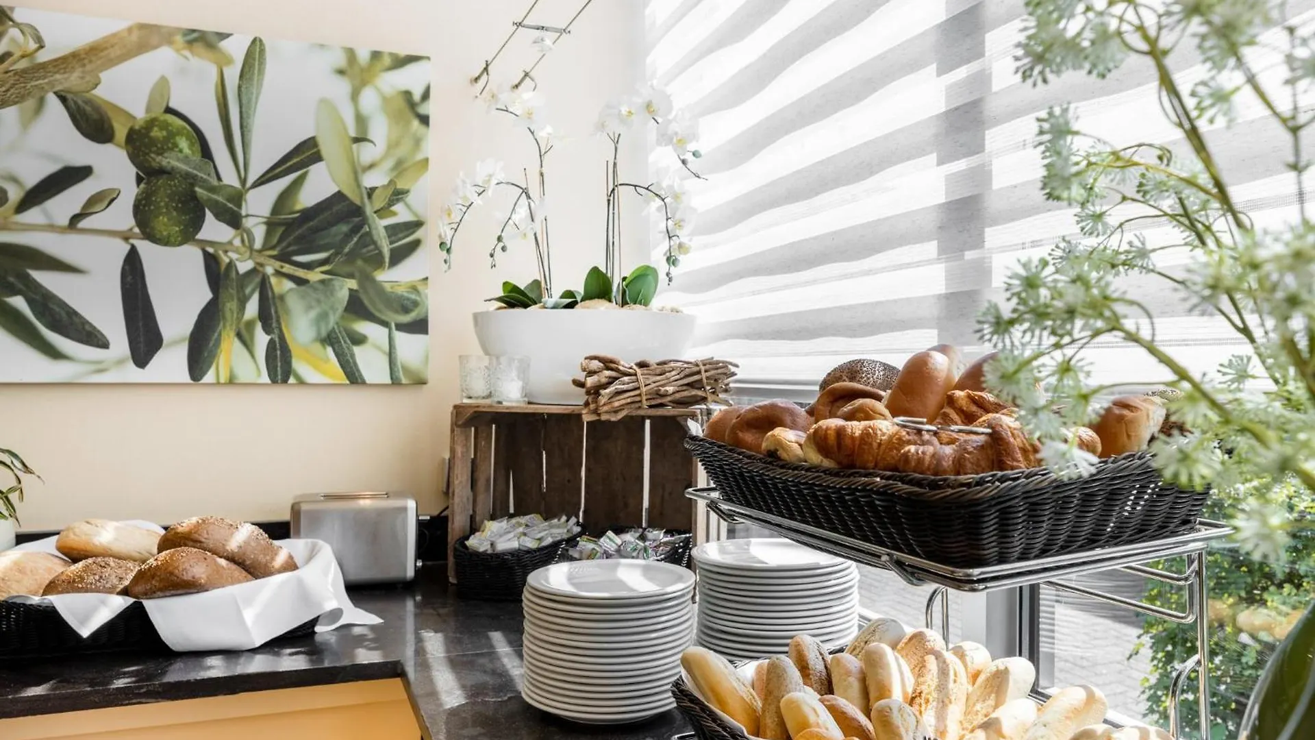 Garner Hotel Maastricht By Ihg Netherlands